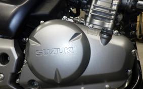 SUZUKI GSR250 2012