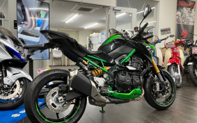 KAWASAKI Z900 SE 2022 ZR900B