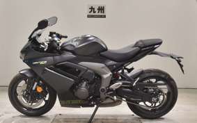 TRIUMPH DAYTONA 660 2025