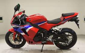 HONDA CBR600RR 2025 PC40