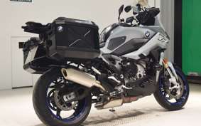 BMW S1000XR 2020