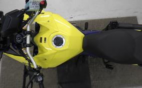 SUZUKI Vｽﾄﾛｰﾑ800DE 2025 EM1BA