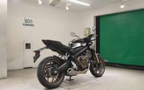 HONDA CB650R E-Clutch 2025 RH17