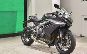 TRIUMPH DAYTONA660 2025