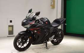 YAMAHA YZF-R25