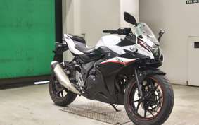 SUZUKI GSX250R