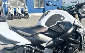 SUZUKI GSR750 2013 C5112