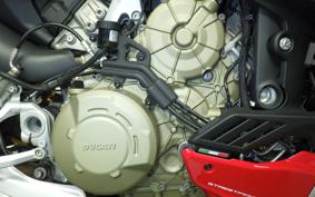 DUCATI STREETFIGHTER V4 S 2021