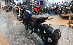 DUCATI DUCATI  SCRAMBLER  NIGHT  SHIFT 2025