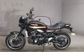 KAWASAKI Z900RS 2025 ZR900K
