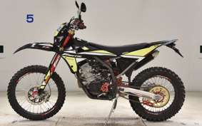 FANTIC XEF125 2024