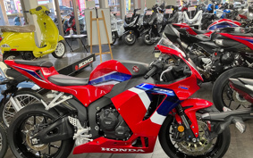 HONDA CBR600RR 2021 PC40