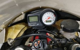 YAMAHA YZF-R6 2000 RJ03