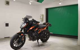 KTM 890 DUKE GP 2023