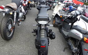 HUSQVARNA SVARTPILEN 401 2023