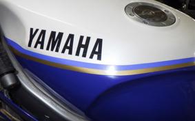 YAMAHA FZR400 1WG