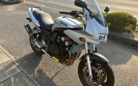 YAMAHA FZ400 1997 4YR