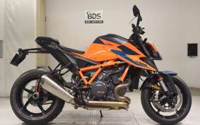 KTM 1290 SUPER DUKE R 2021
