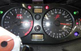 SUZUKI GSX-1300R HAYABUSA 2001