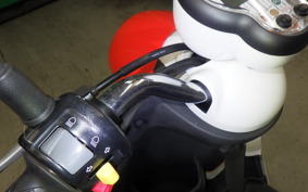 YAMAHA E-VINO SY11J