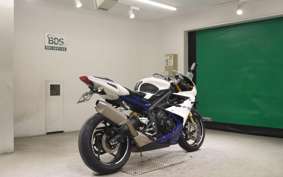 TRIUMPH DAYTONA 675 R 2015