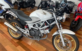 HONDA VTR 250 MC33