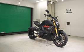 DUCATI DIAVEL 1260 S 2023