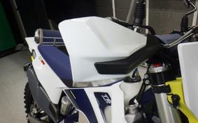 HUSQVARNA TE150I 2003