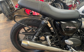 TRIUMPH STREET TWIN 2018 DAD74G