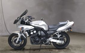 YAMAHA FZS600 FAZER RJ02