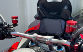 DUCATI  DUCATI M STRADA V4 PIE KUSUPI-KU 2023 6A00