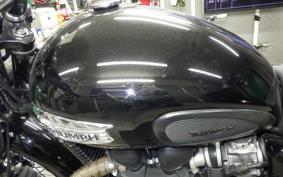 TRIUMPH BONNEVILLE T100 2016