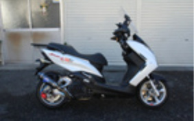 YAMAHA S-MAX SG27