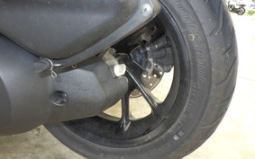 YAMAHA N-MAX 1998 SED6J