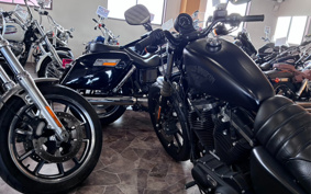 HARLEY XL883N 2016 LE2