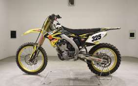 SUZUKI RM-Z250 2022