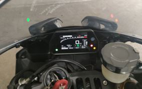 YAMAHA YZF-R1 M RN40