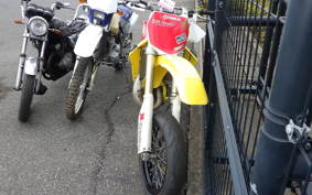 SUZUKI RM125