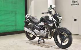 SUZUKI GSR250