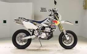 SUZUKI DR-Z400SM 2018 SK44A