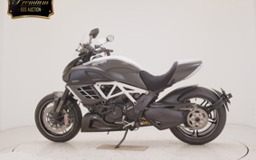 DUCATI DIAVEL AMG 2012