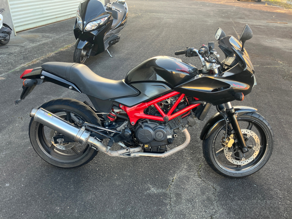 Фото Honda VTR 250 F 2013 с японского аукциона