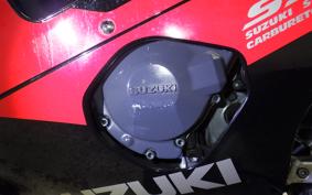 SUZUKI GSX-R400R 1992 GK76A