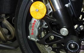 TRIUMPH STREET TRIPLE RS
