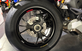 DUCATI STREET FIGHTER V4S 2025 4F00