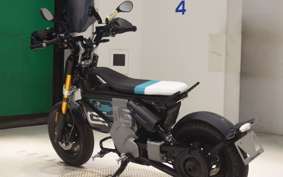 BMW CE-02 2015