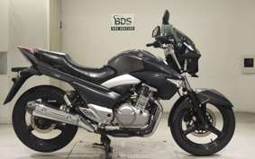 SUZUKI GSR250 2026