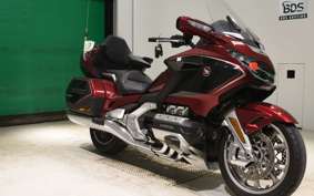 HONDA GL 1800 GOLD WING TOUR DCT SC79