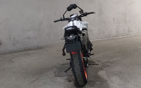 KTM 890 DUKE R 2021 TU940