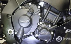 YAMAHA YZF-R1 2018